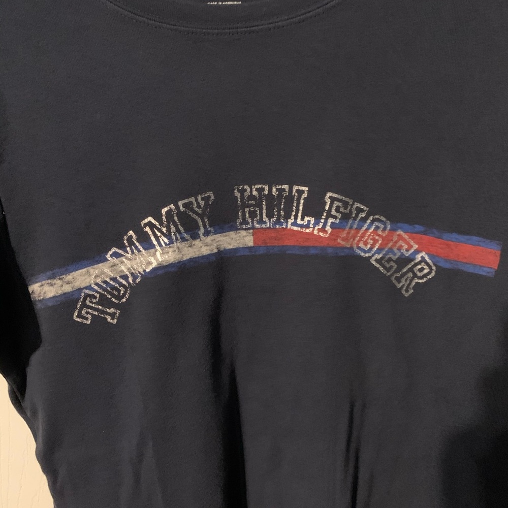 Women’s Tommy Hilfiger Shirt! - Picture 3 of 4